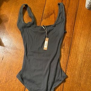SKIMS- cotton rib bodysuit